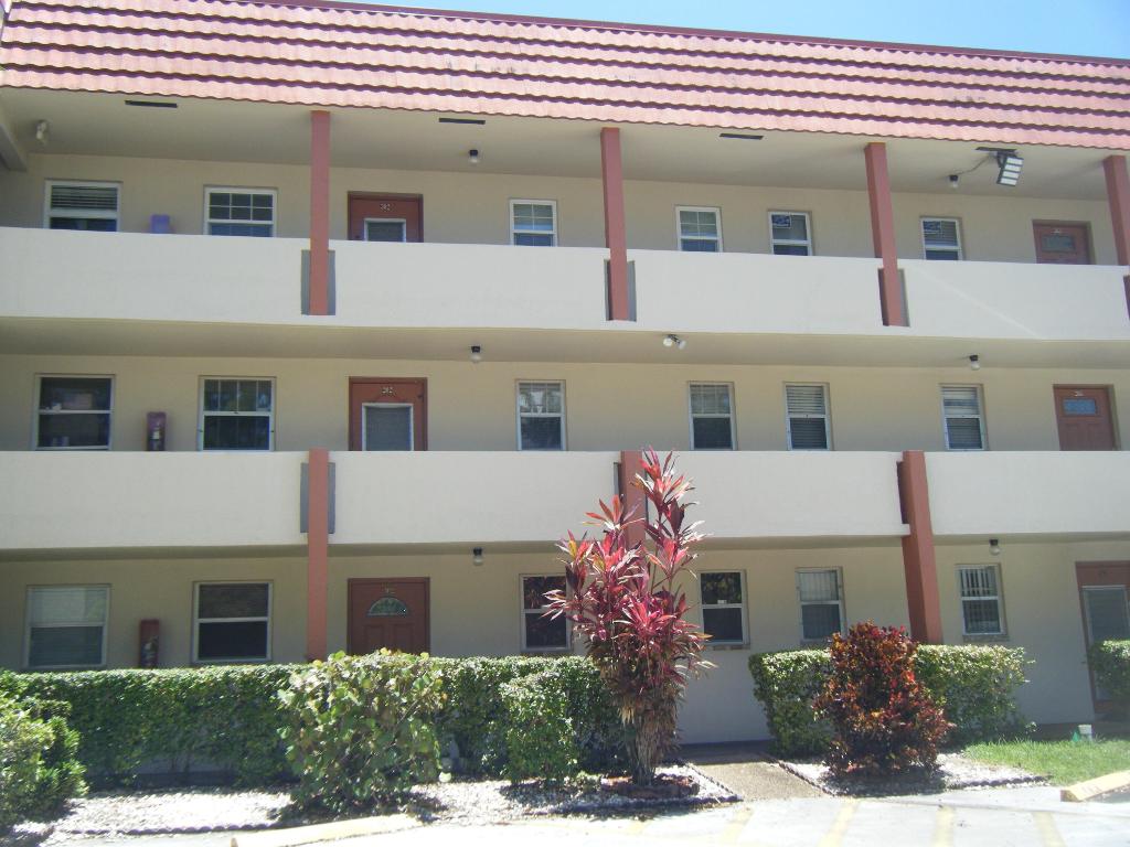 Sunrise Lakes Phase 1 - Residential