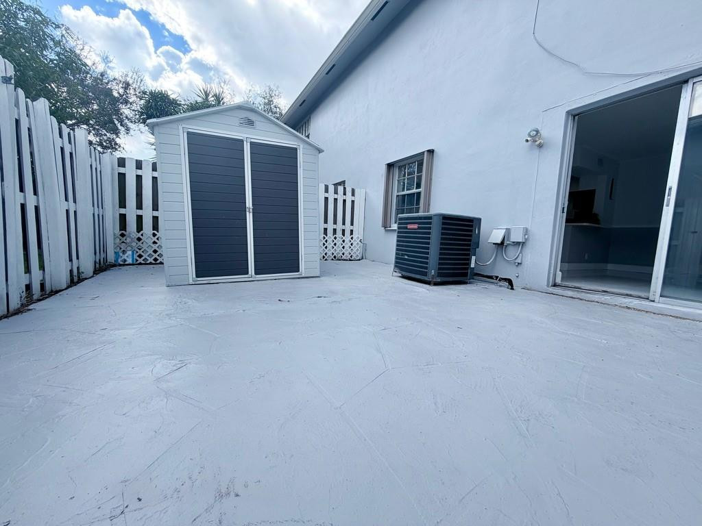 Arrowhead Golf & tennis C - Residential