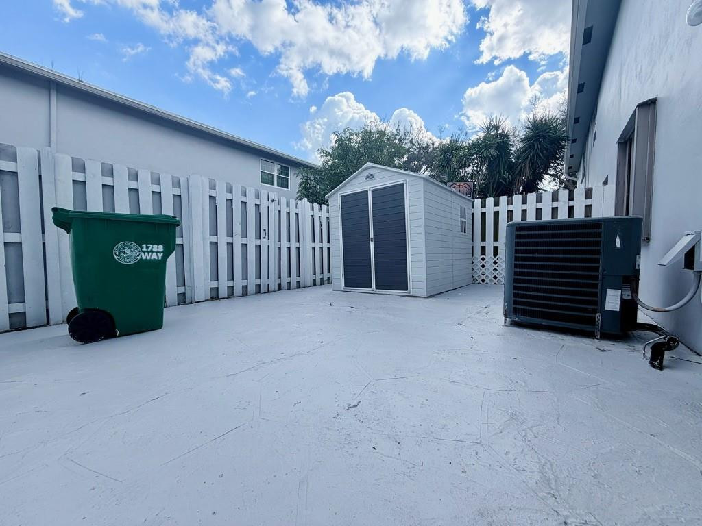 Arrowhead Golf & tennis C - Residential