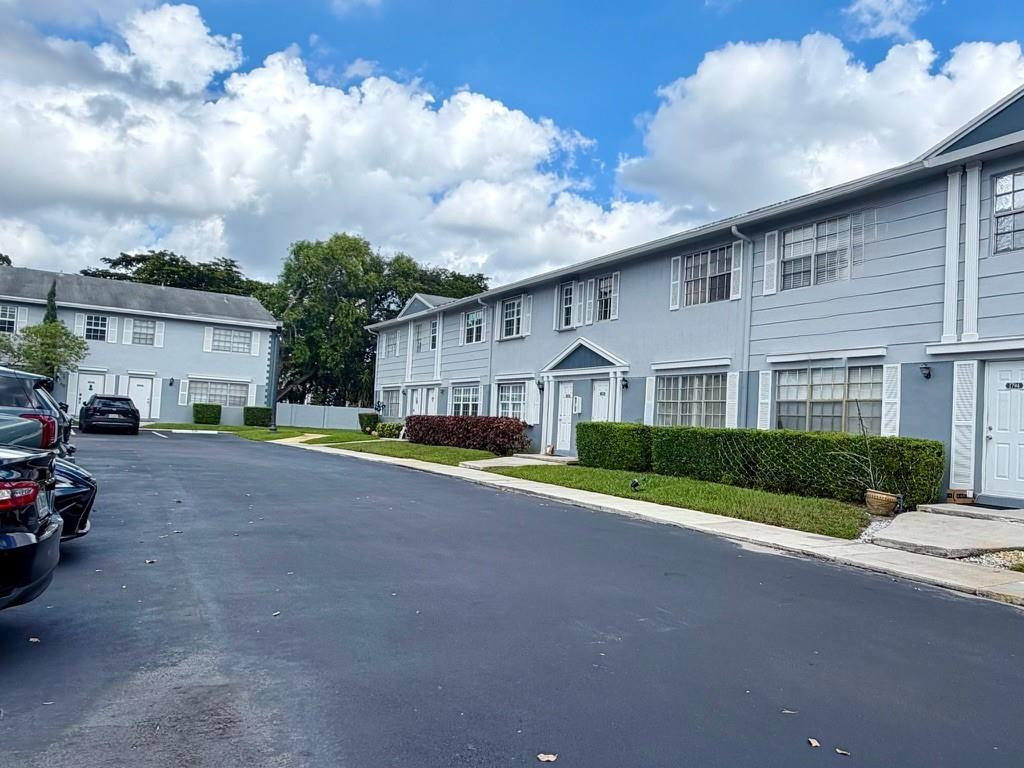 Arrowhead Golf & tennis C - Residential