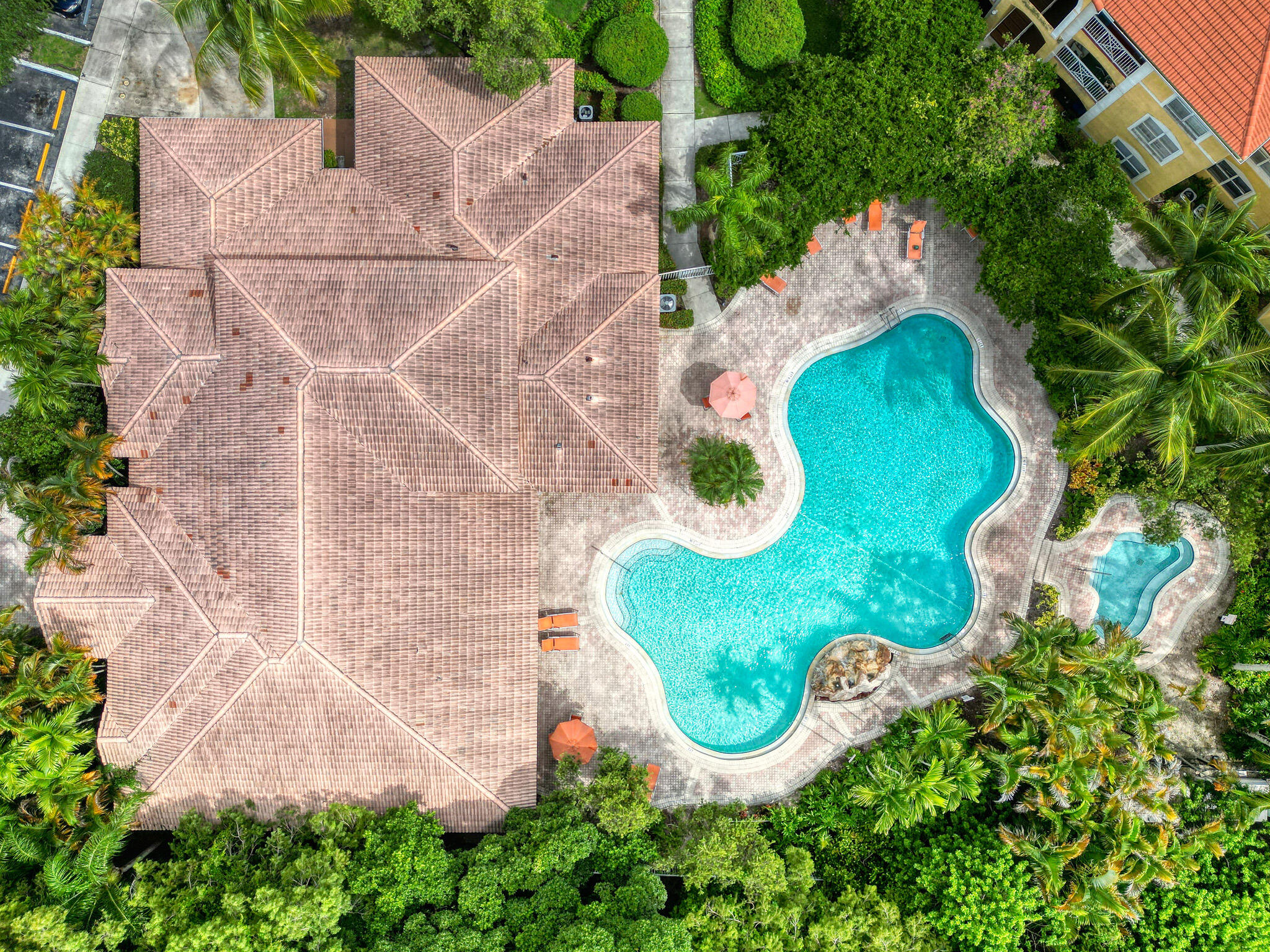 CLUB CARIBE CONDO - Residential