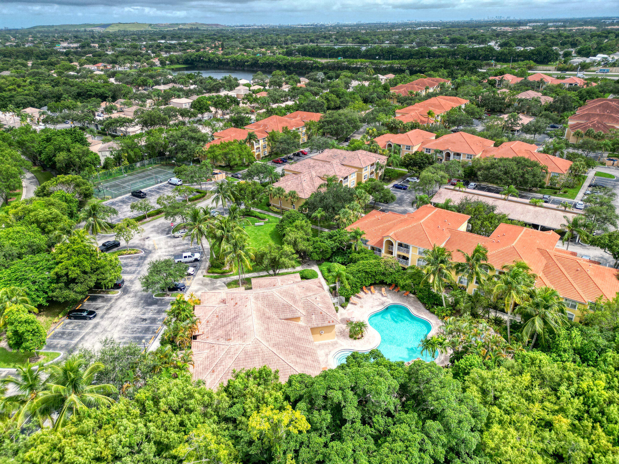 CLUB CARIBE CONDO - Residential