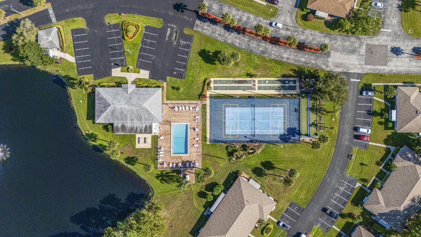 HIGH POINT OF FORT PIERCE CONDOMINIUM SECTION 3 - Residential