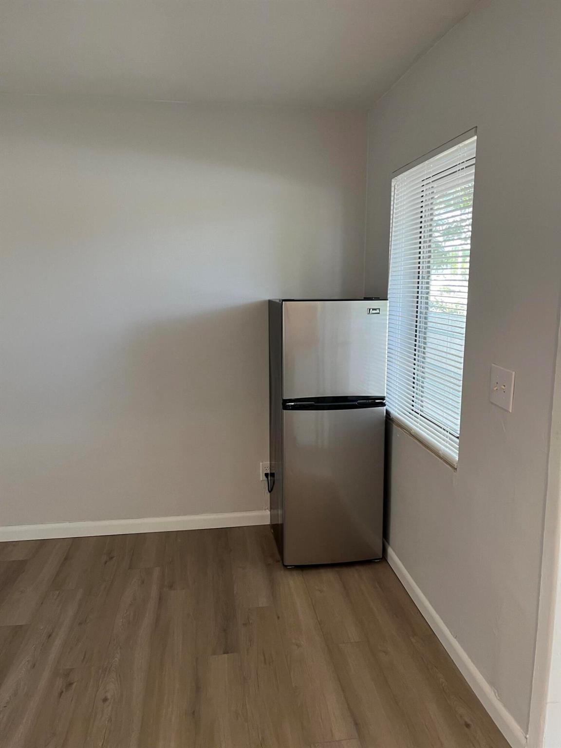 LAKE WORTH TOWN OF - Residential Lease