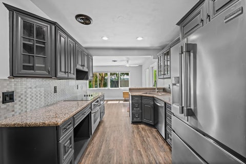 Tiny photo for 4860 NE 6th Avenue, Oakland Park, FL 33334 (MLS # B26056348)