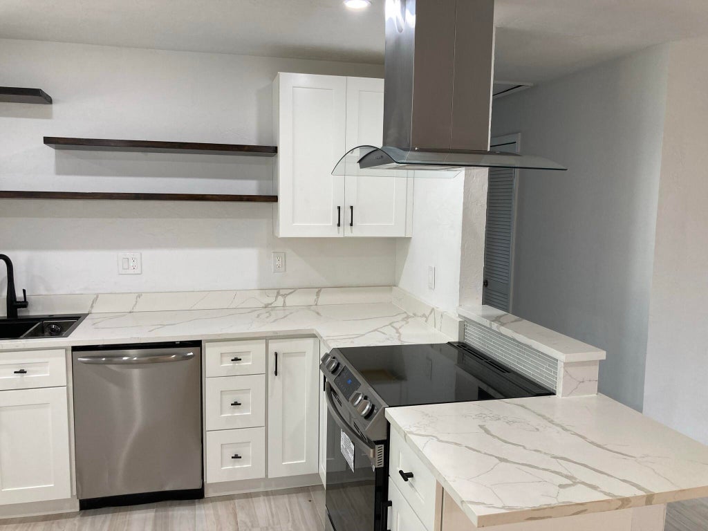 Photo of 209 Coventry Street, Boca Raton, FL 33487 (MLS # R11103521)