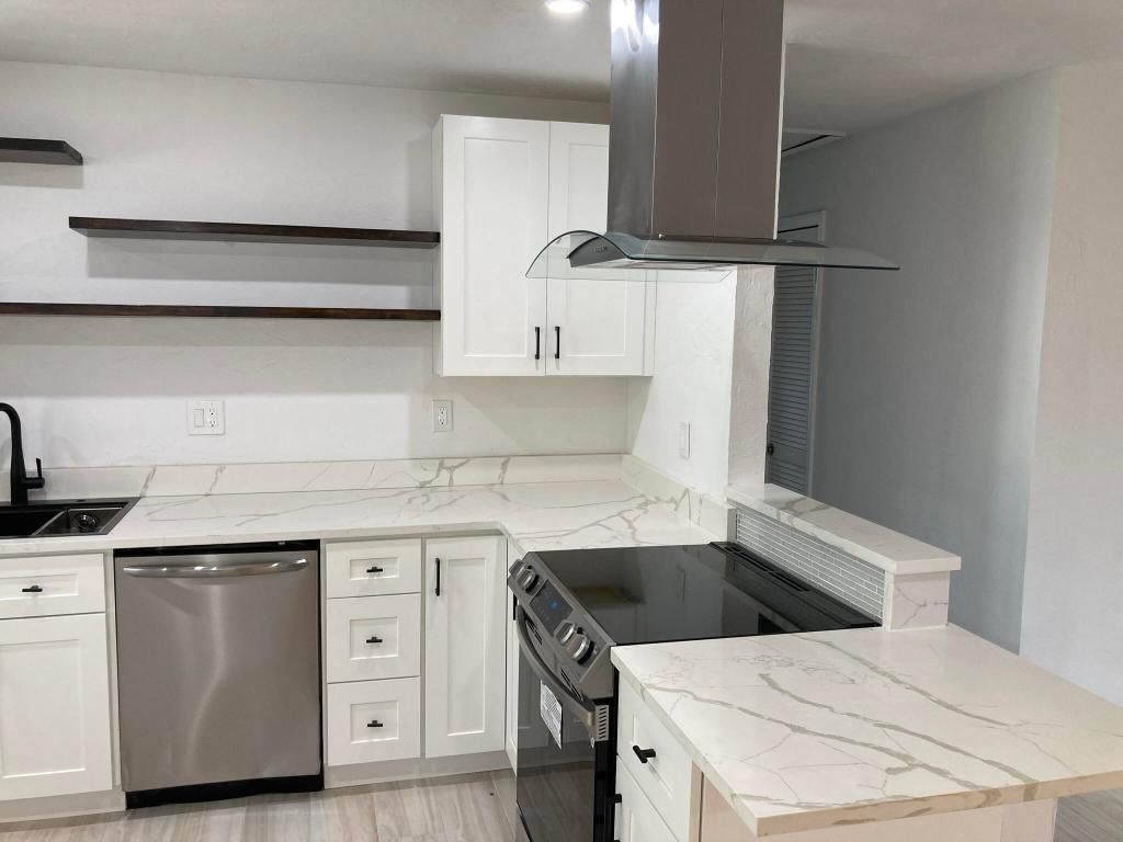 Photo of 209 Coventry Street, Boca Raton, FL 33487 (MLS # R11103521)