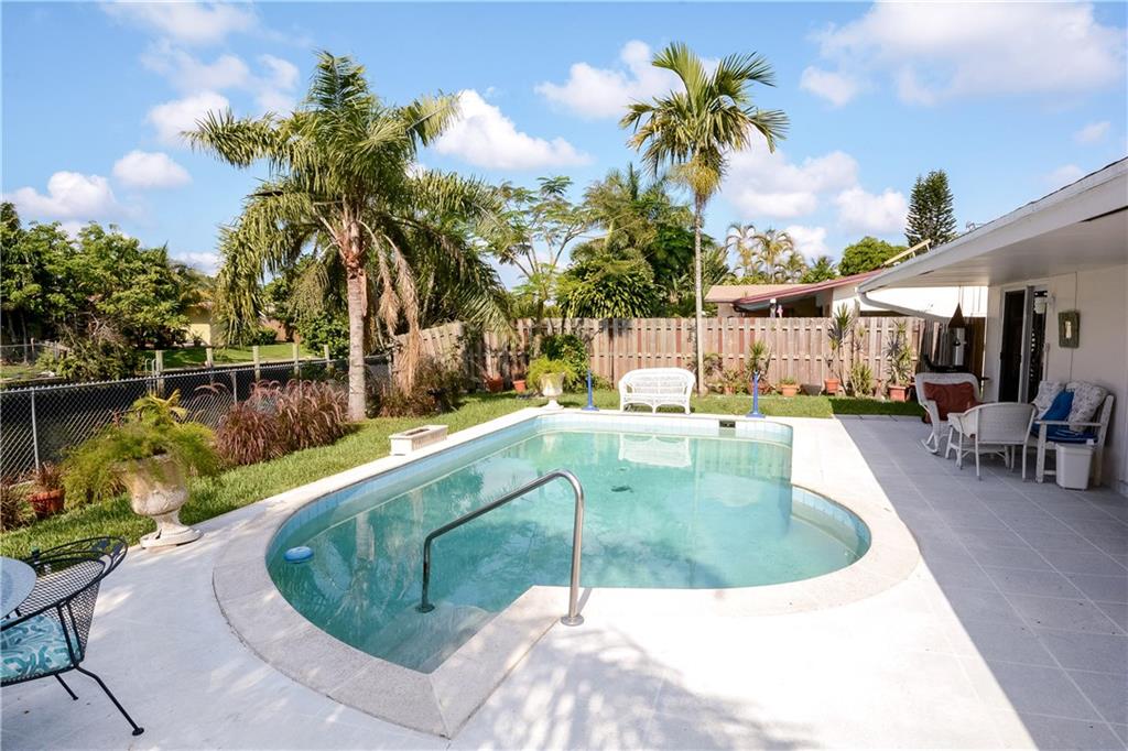 Royal Palm Acres Second S - Residential