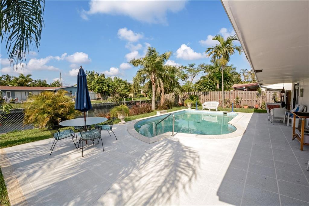 Royal Palm Acres Second S - Residential