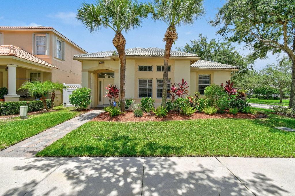 Photo of 8147 Bautista Way, Palm Beach Gardens, FL 33418 (MLS # R10996276)