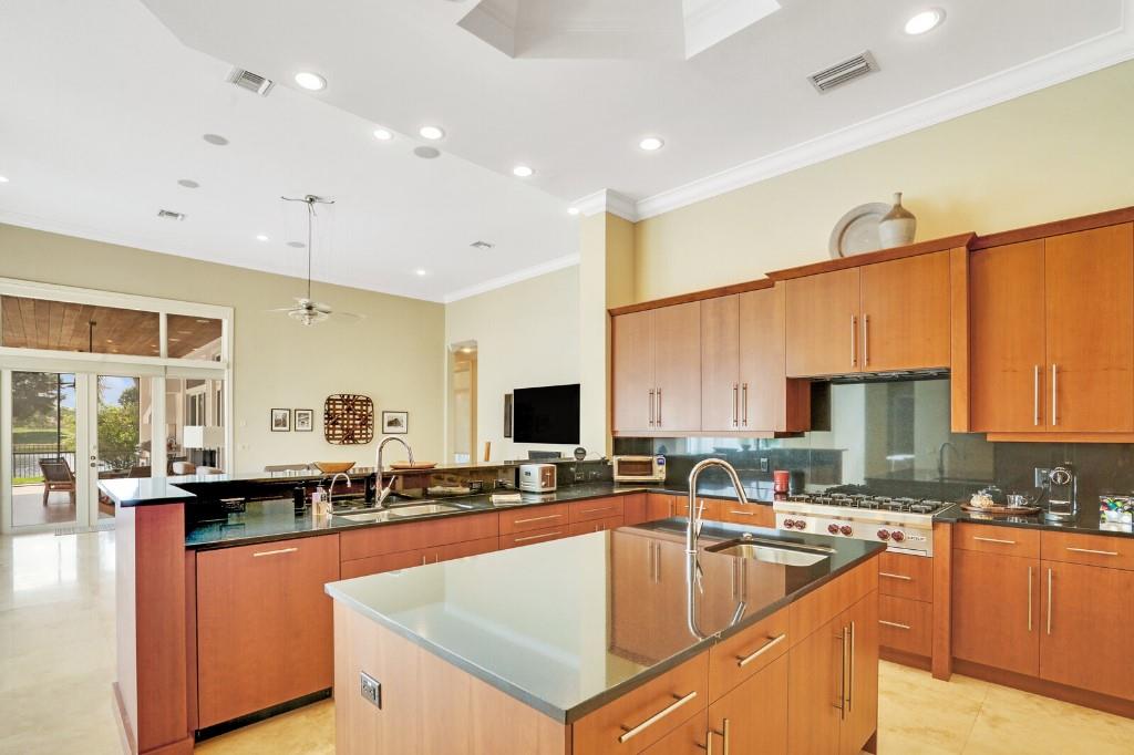 Heron Bay East 169-105 B - Residential