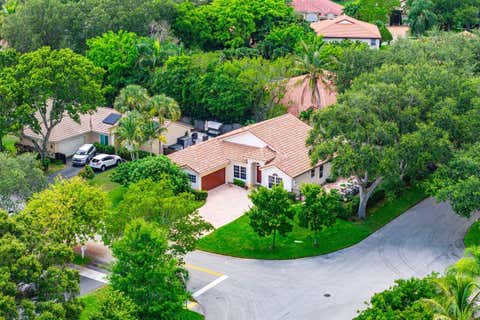 Tiny photo for 5563 NW 41st Avenue, Coconut Creek, FL 33073 (MLS # B26050658)