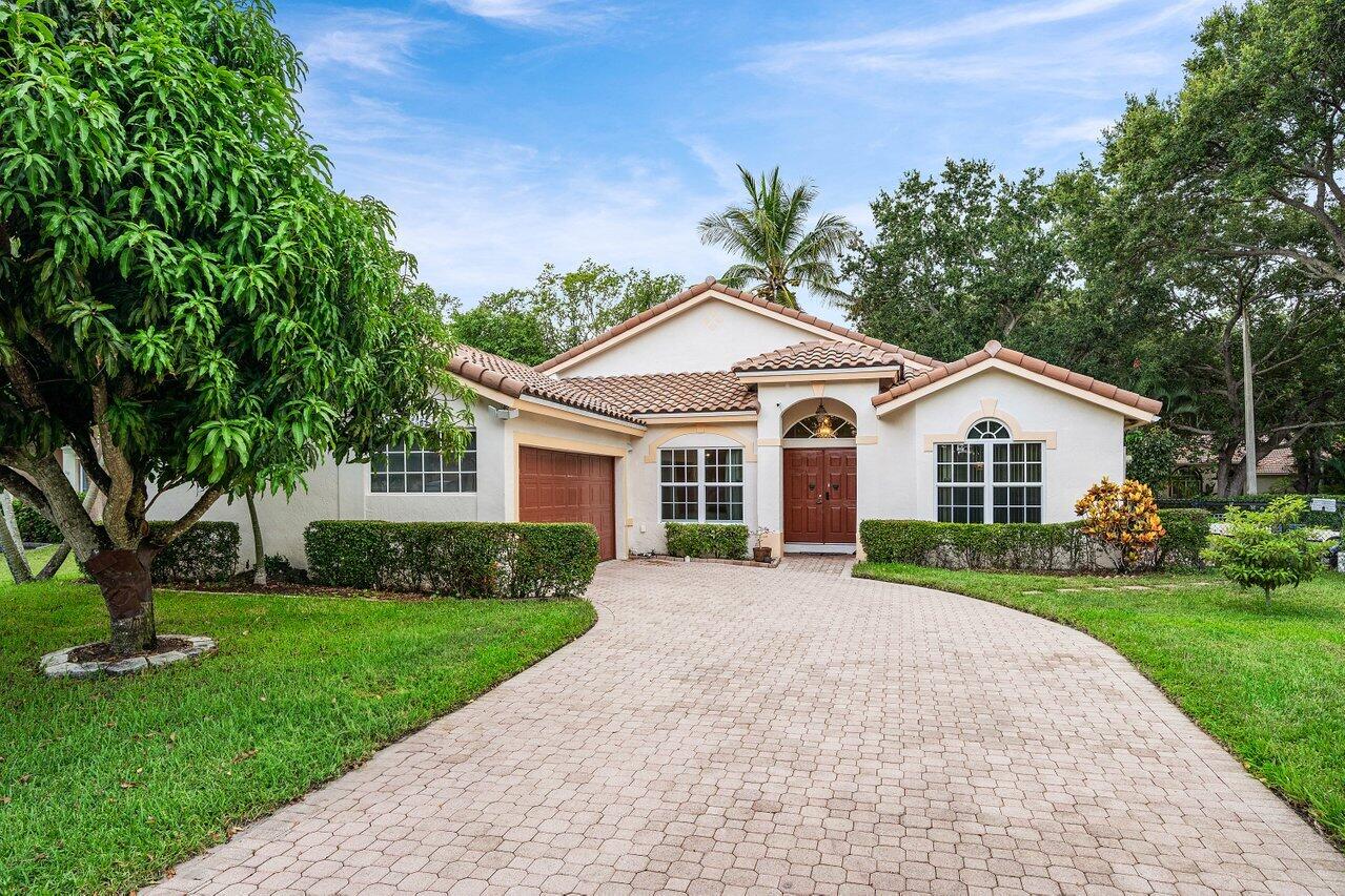5563 NW 41st Avenue, Coconut Creek FL 33073