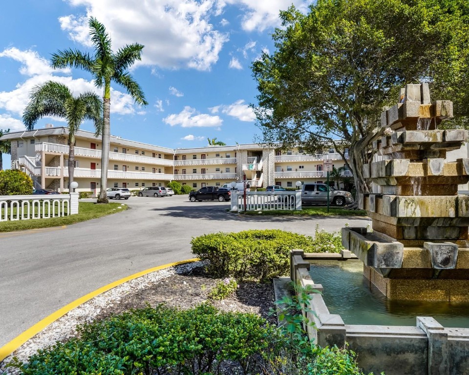 Ashley Hall Condo - Residential