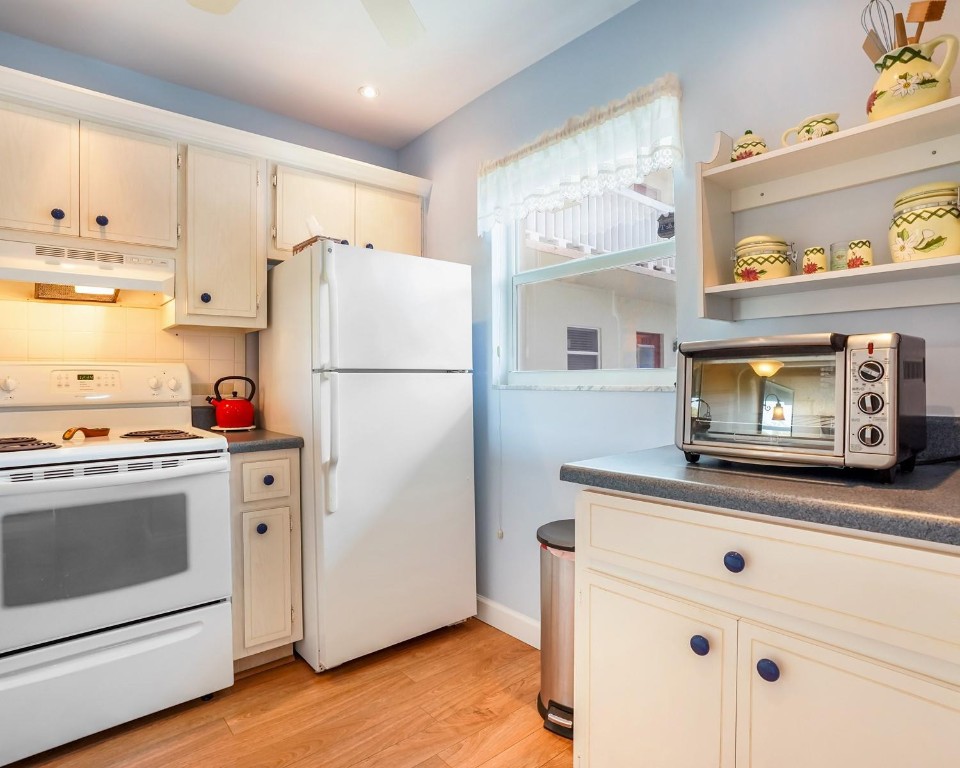 Ashley Hall Condo - Residential