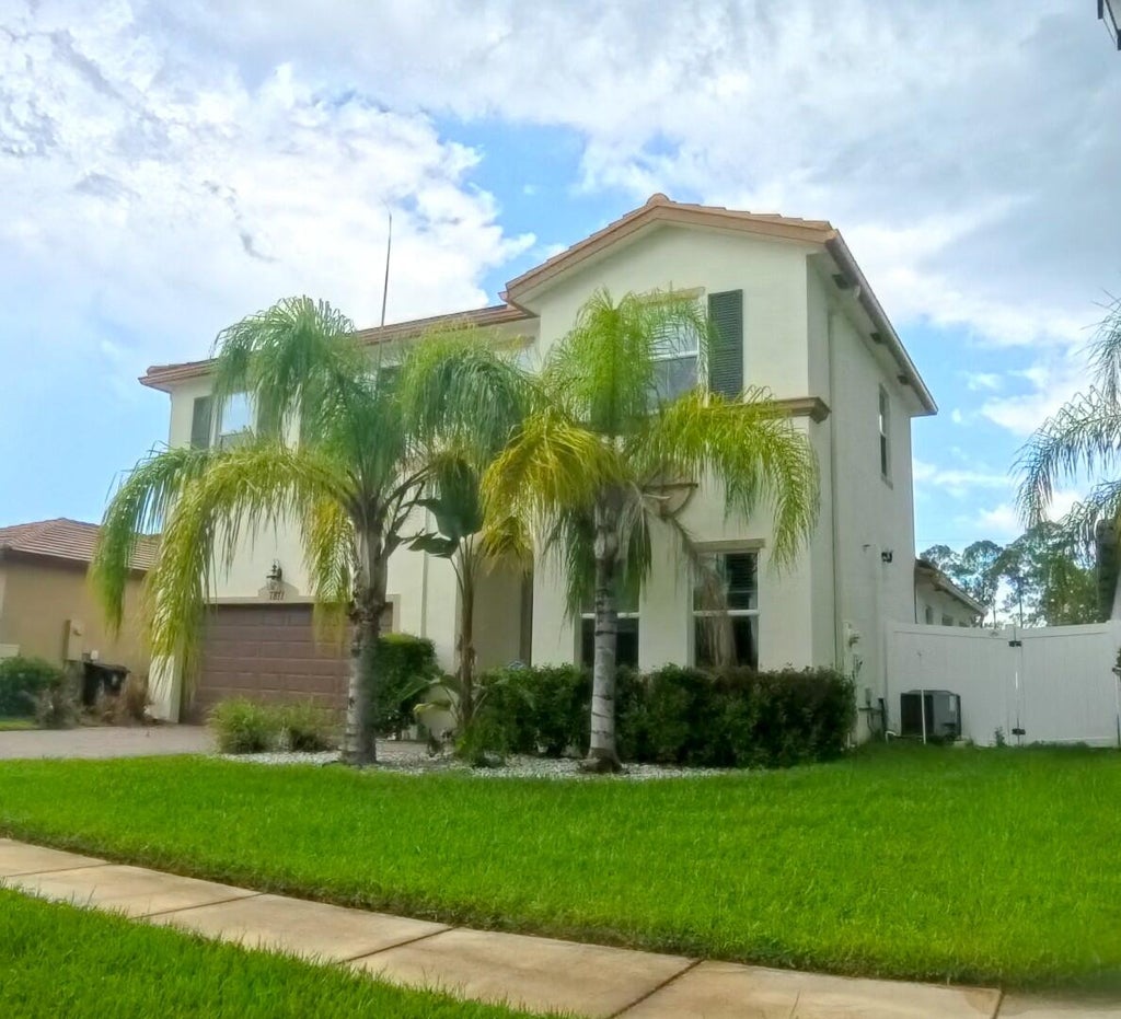 Photo of 7871 NW GREENBANK Circle, Port Saint Lucie, FL 34987 (MLS # B26066608)