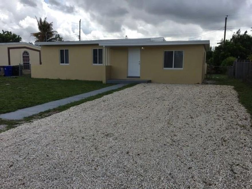 Move in ready home located in up and coming area. Property features updated kitchen, updated baths, new impact windows/doors and new roof. SEE BROKER REMARKS.