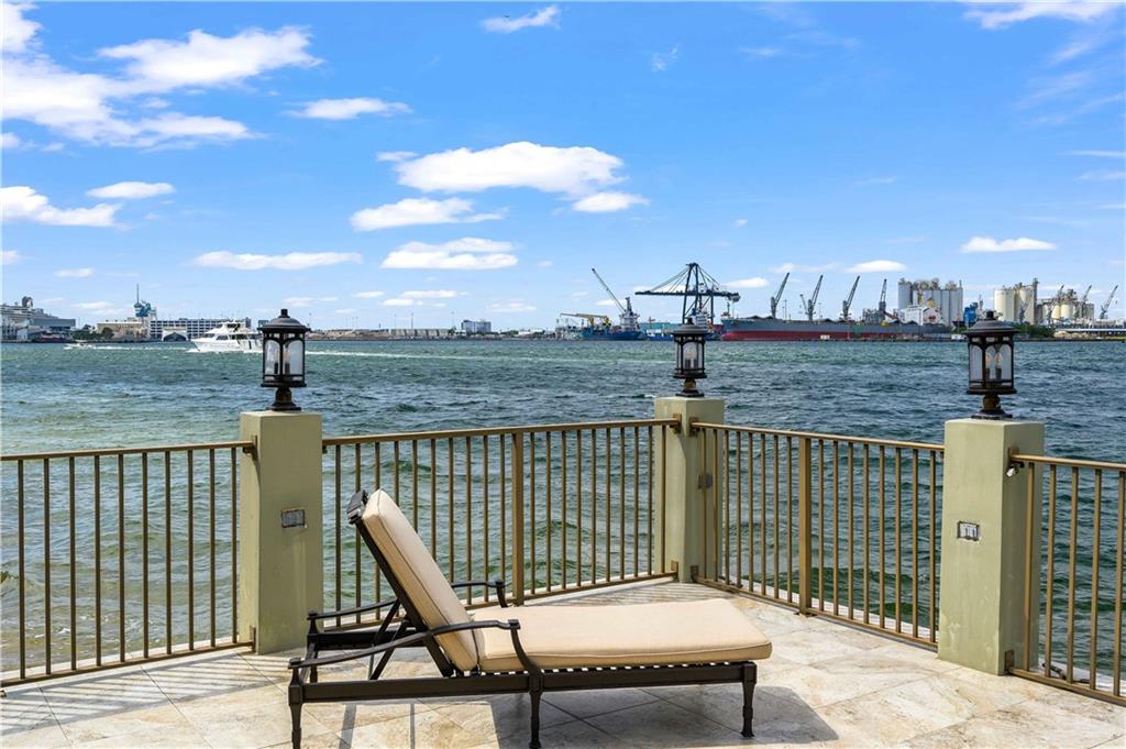 Harbour Heights Add 35-21 - Residential