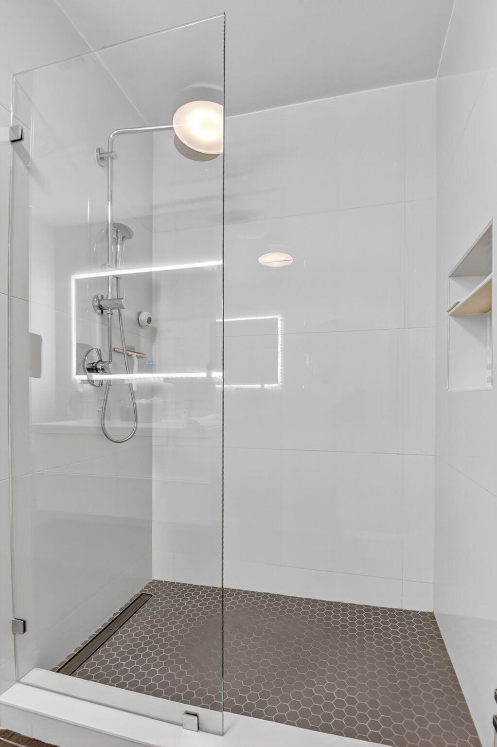 PRADO CONDO - Residential Lease