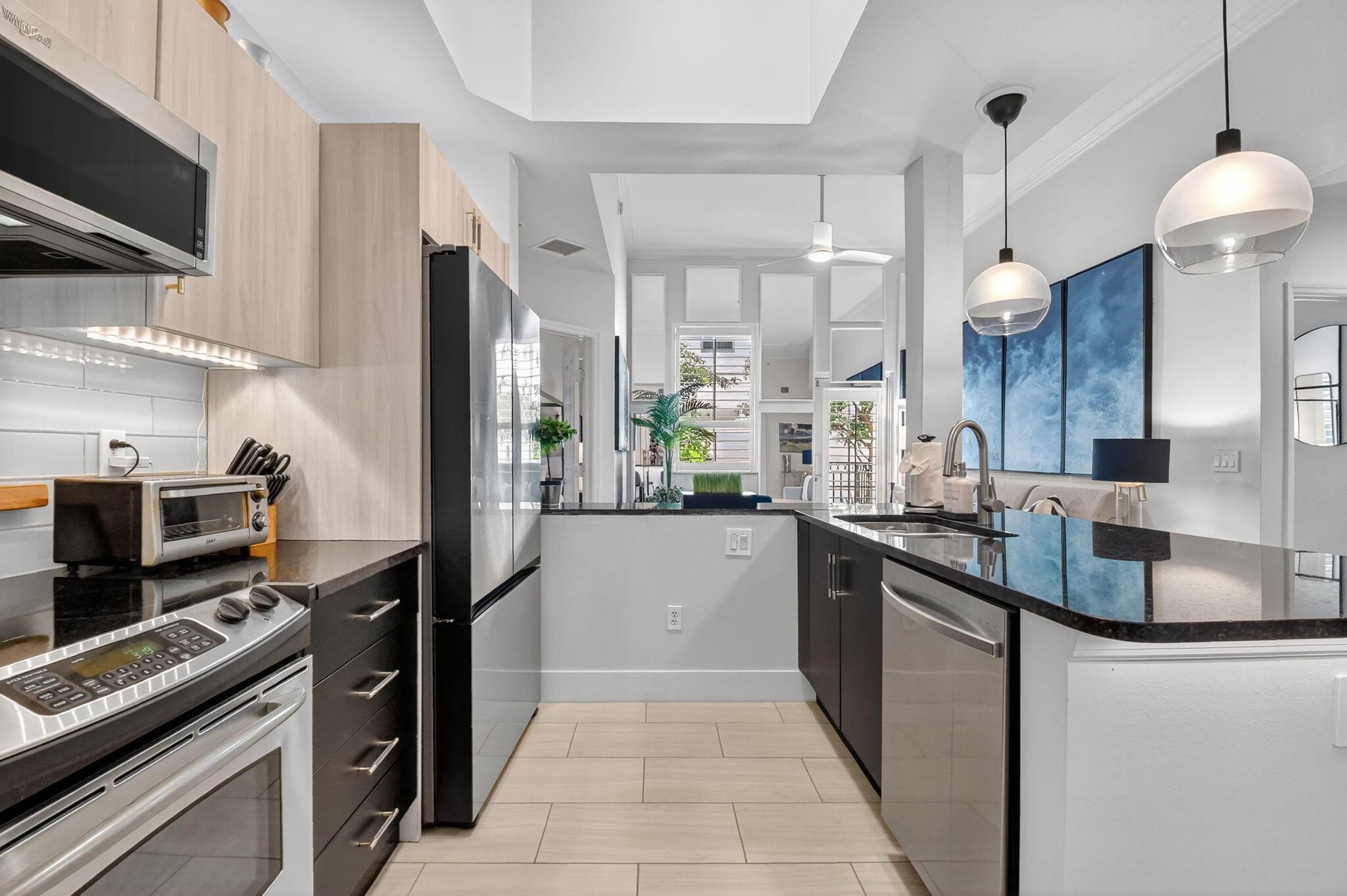 PRADO CONDO - Residential Lease