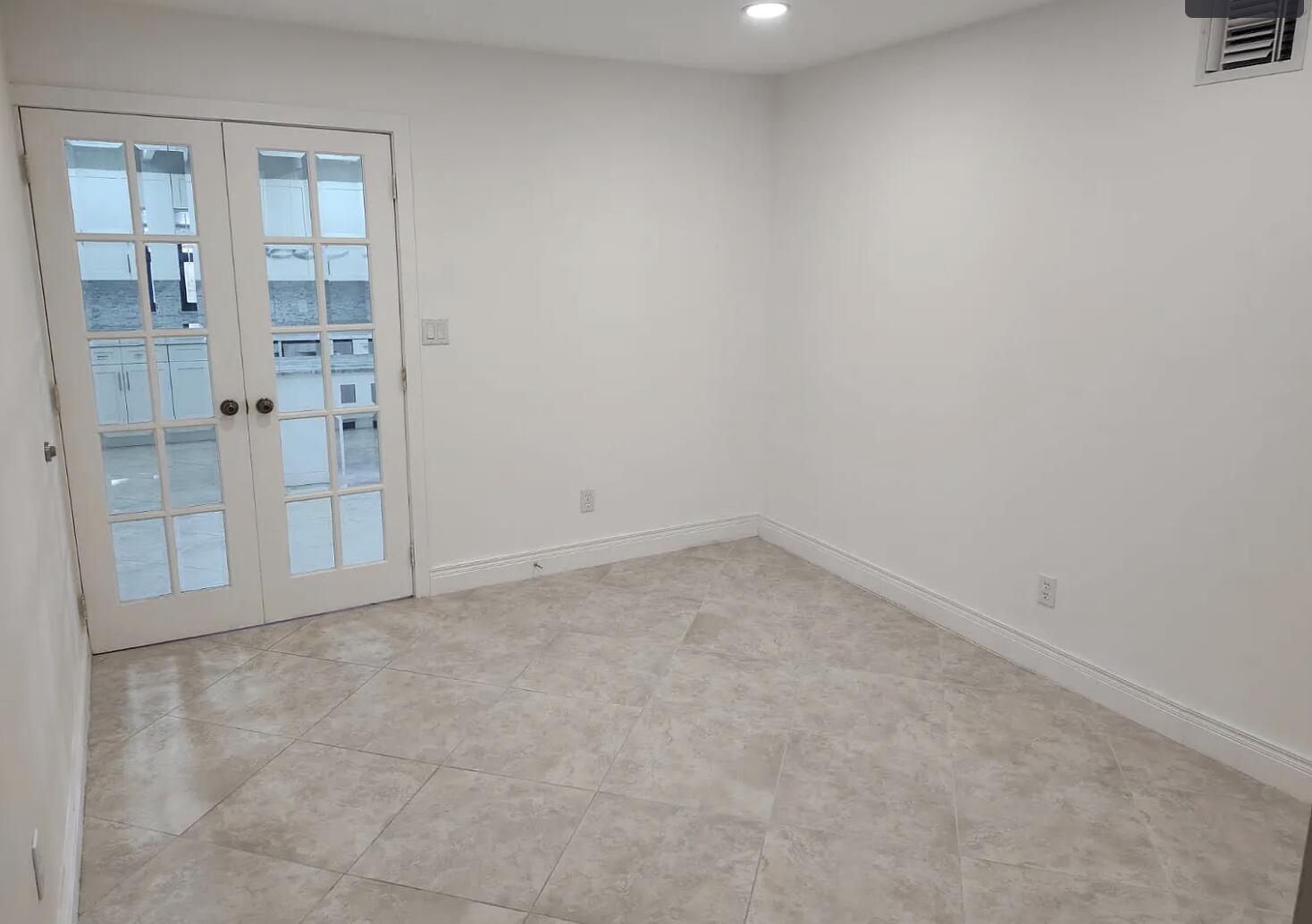 3642 Gulfstream Road