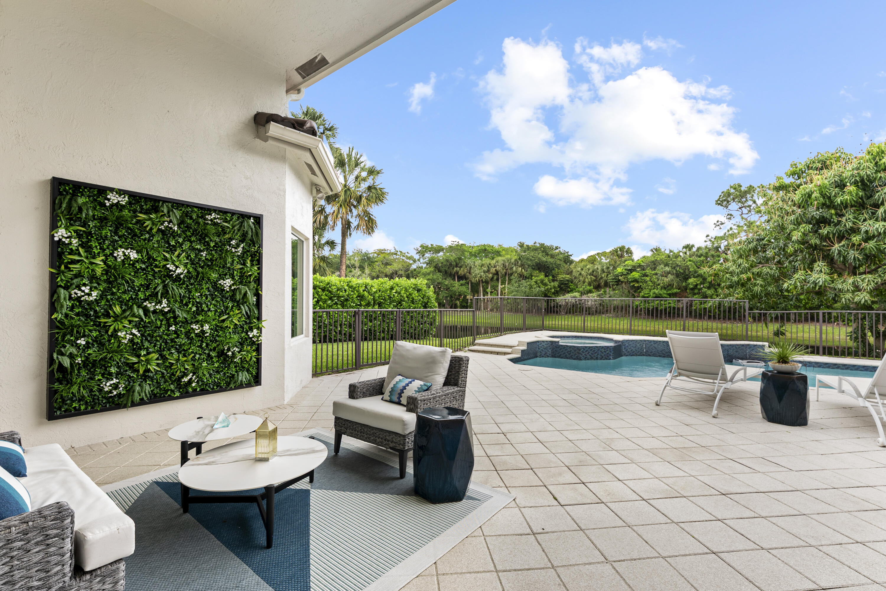 PARKSIDE - Residential