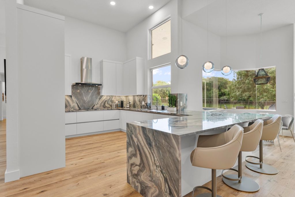 Photo of 1120 SW 21st Avenue, Boca Raton, FL 33486 (MLS # B26023246)