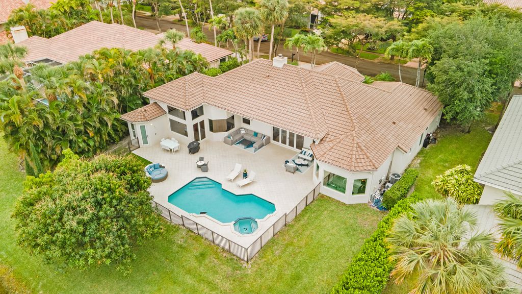 Photo of 1120 SW 21st Avenue, Boca Raton, FL 33486 (MLS # B26023246)