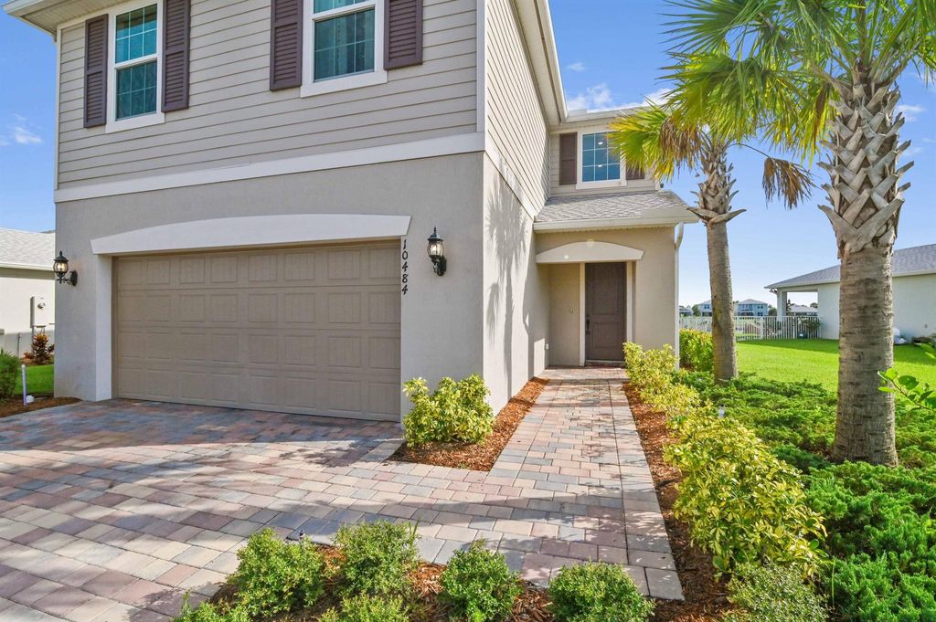 Photo of 10484 SW Captiva Drive, Port Saint Lucie, FL 34987 (MLS # R11006519)