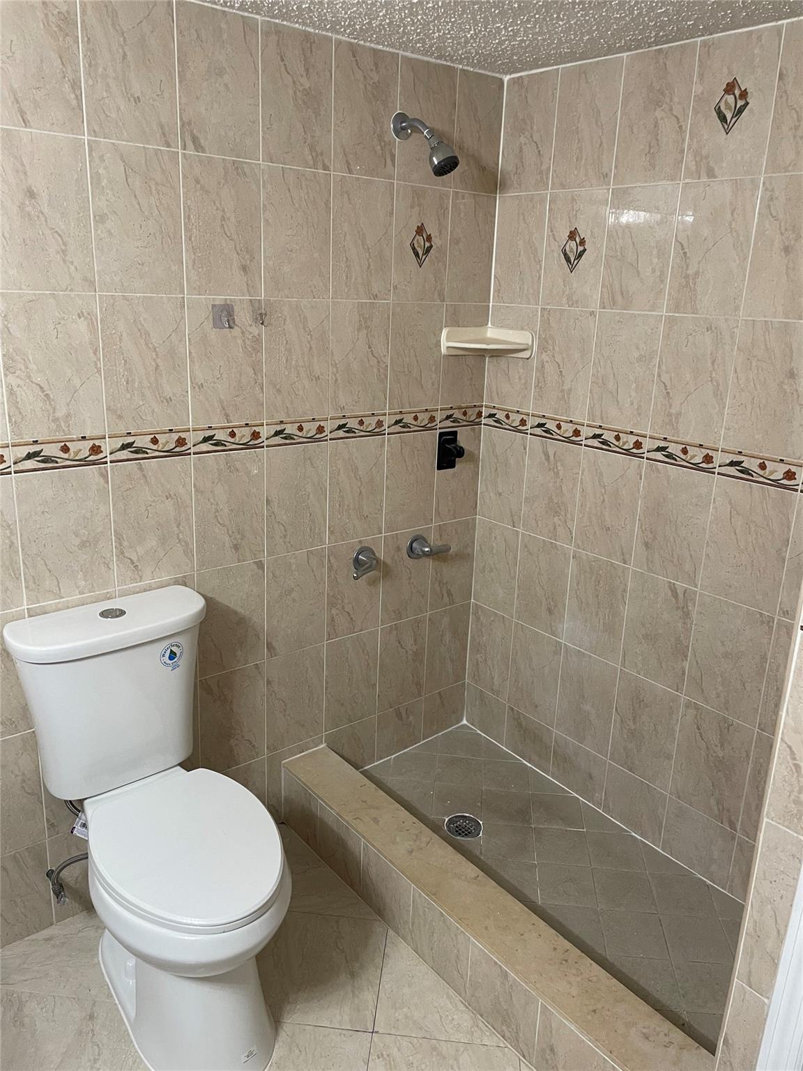 Park City Sec Two-A 61-22 - Residential Lease