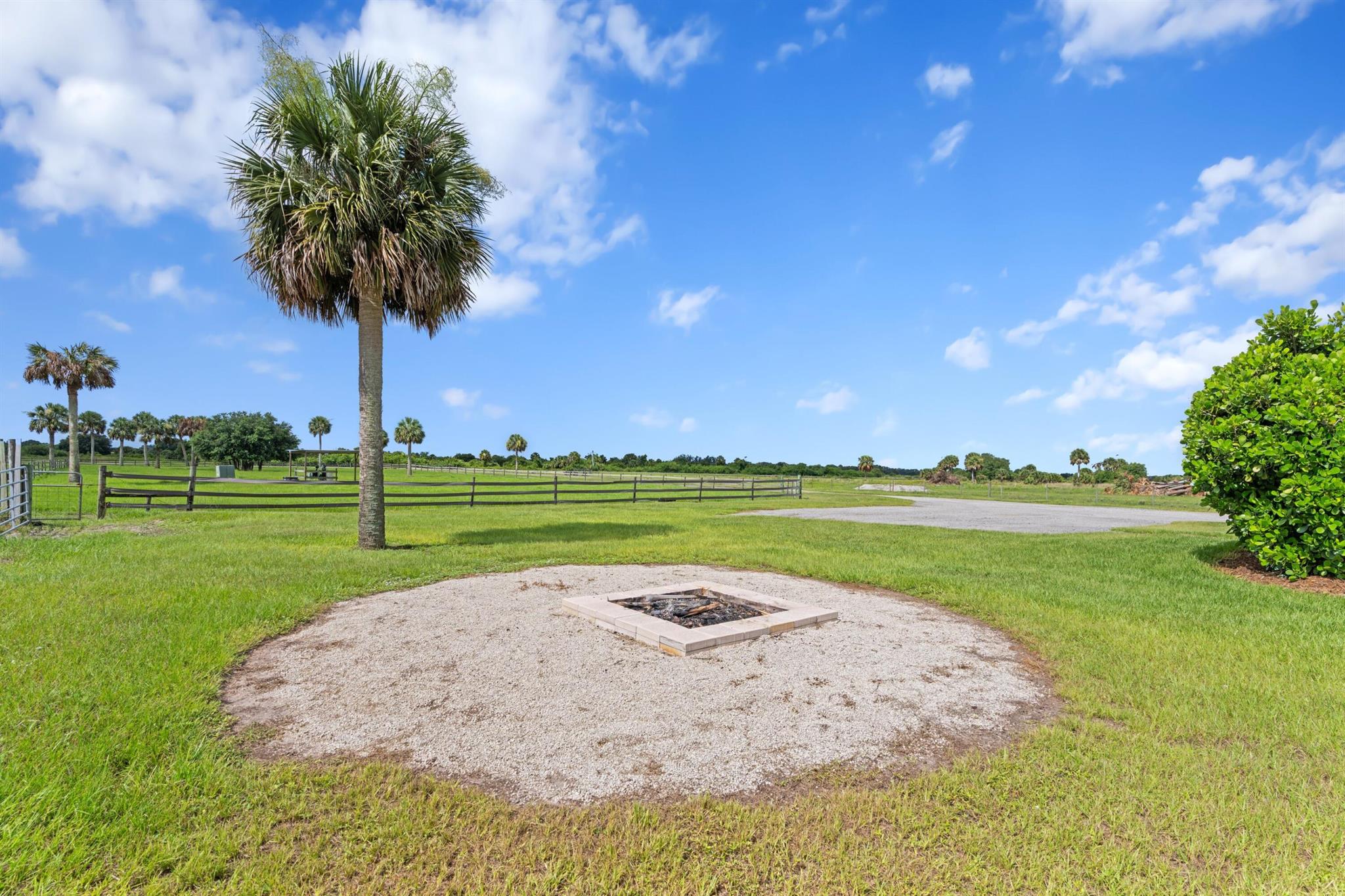 SHERMAN WOOD RANCHES - Residential