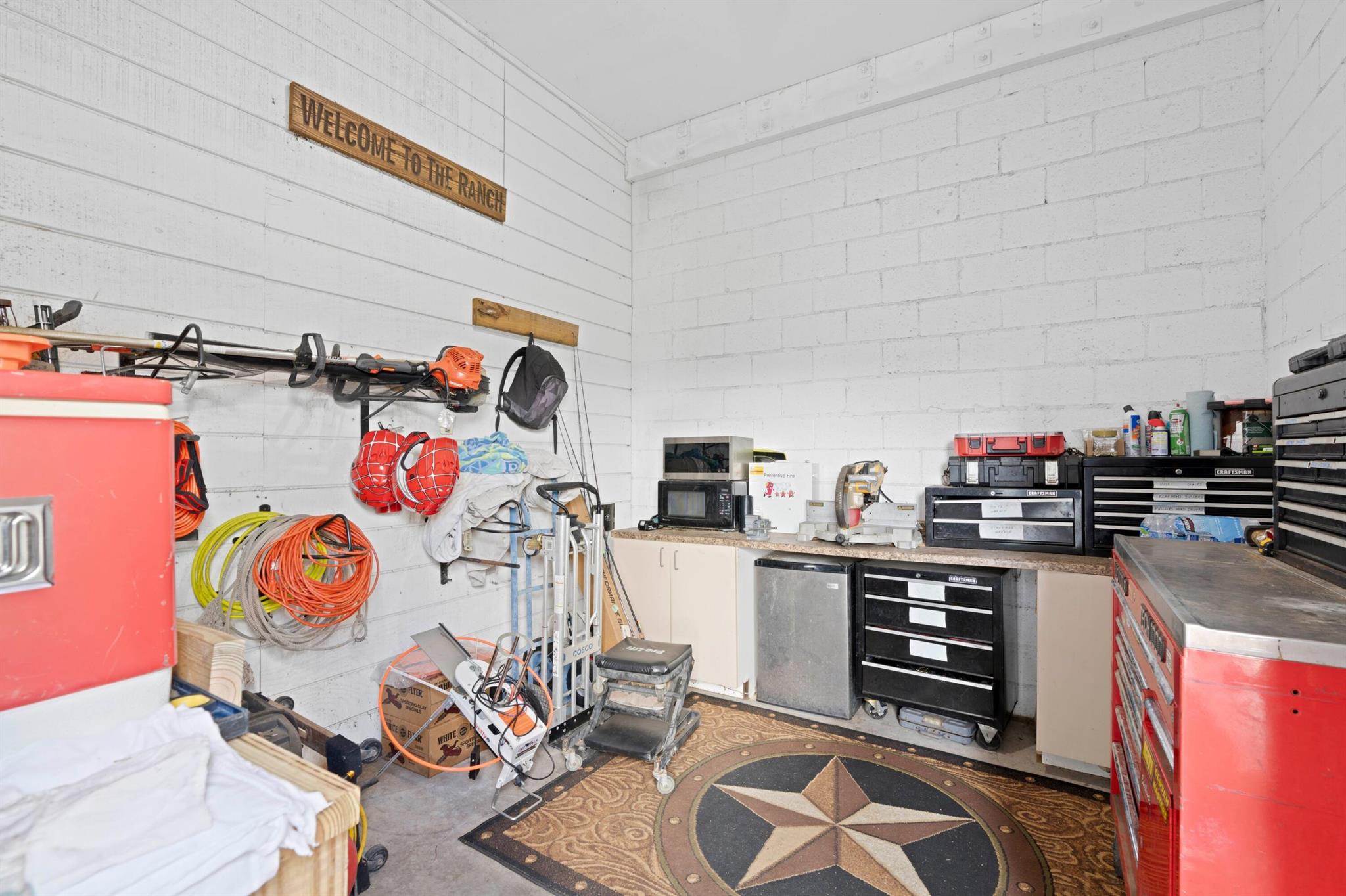 SHERMAN WOOD RANCHES - Residential