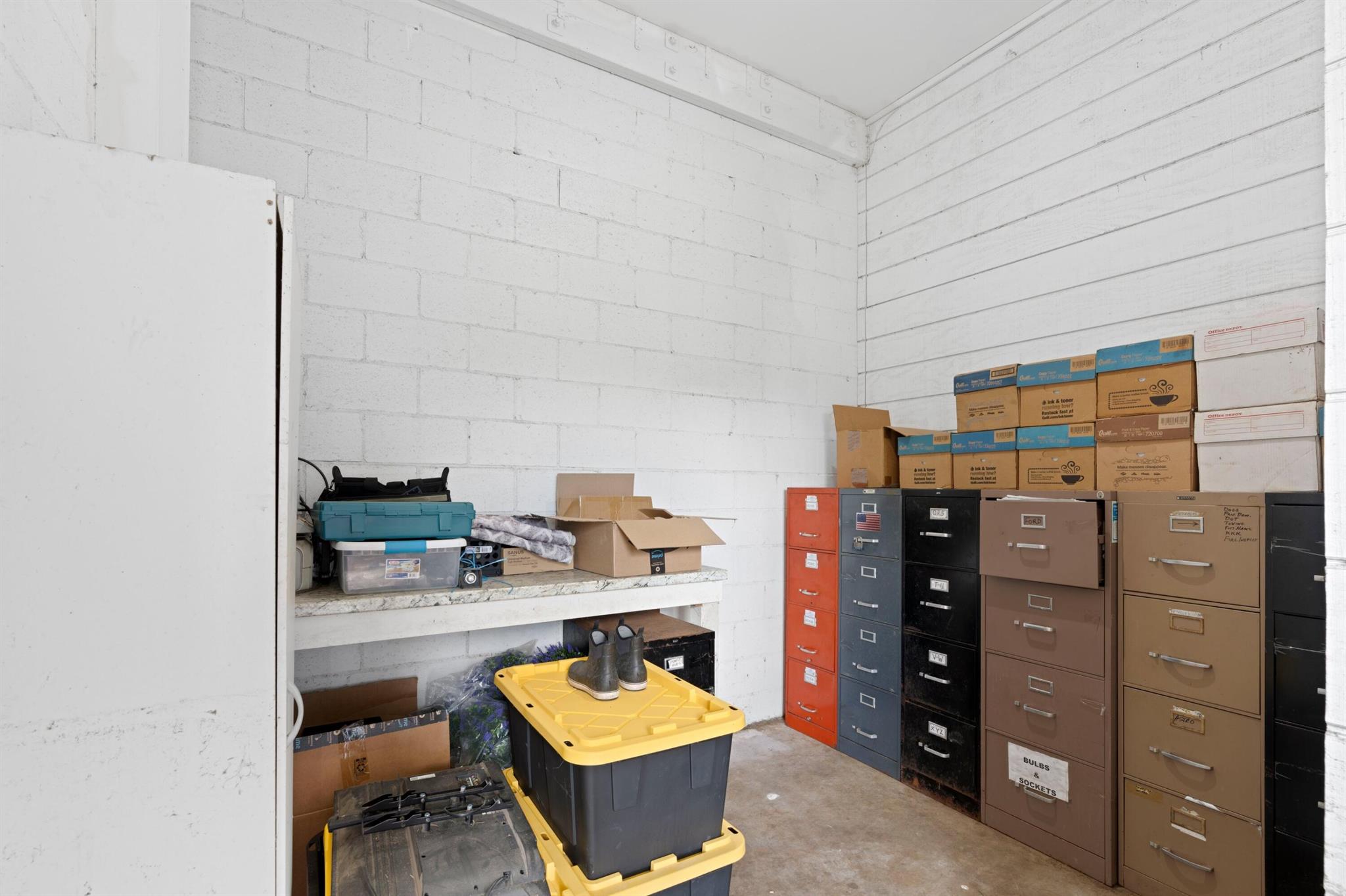 SHERMAN WOOD RANCHES - Residential