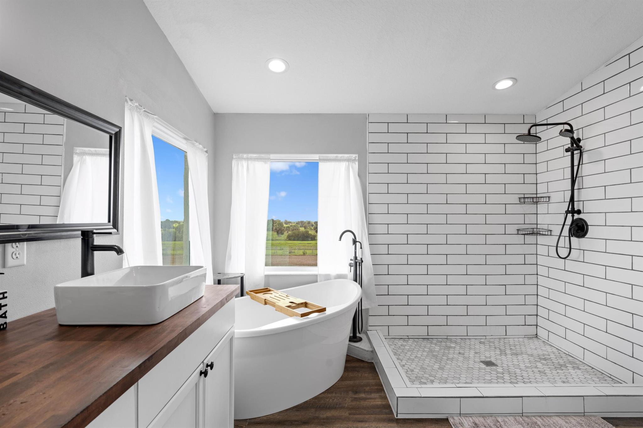 SHERMAN WOOD RANCHES - Residential