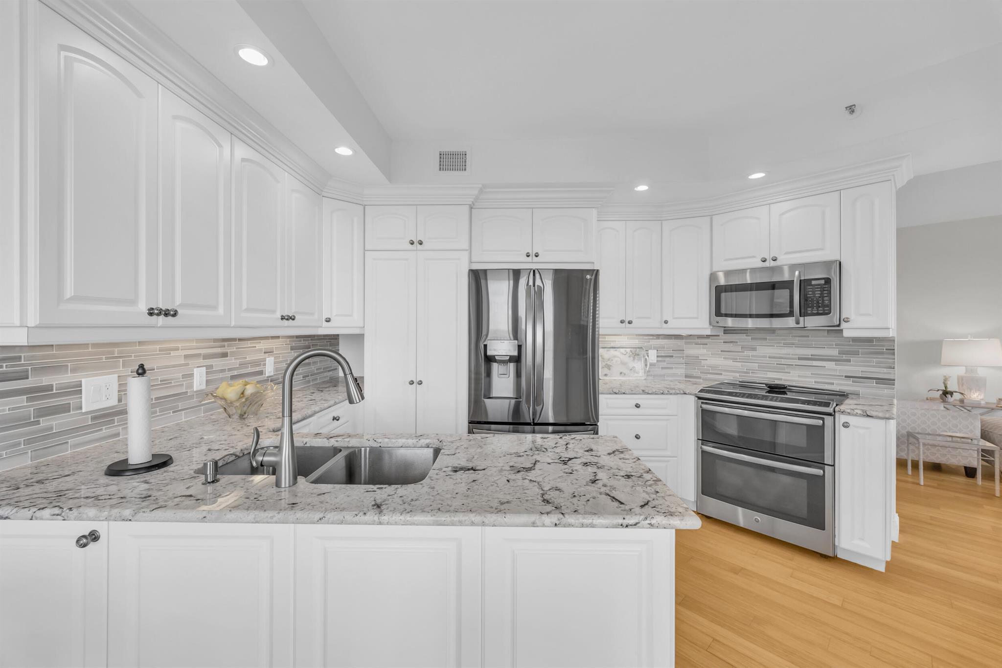 TEQUESTA COVE CONDO - Residential