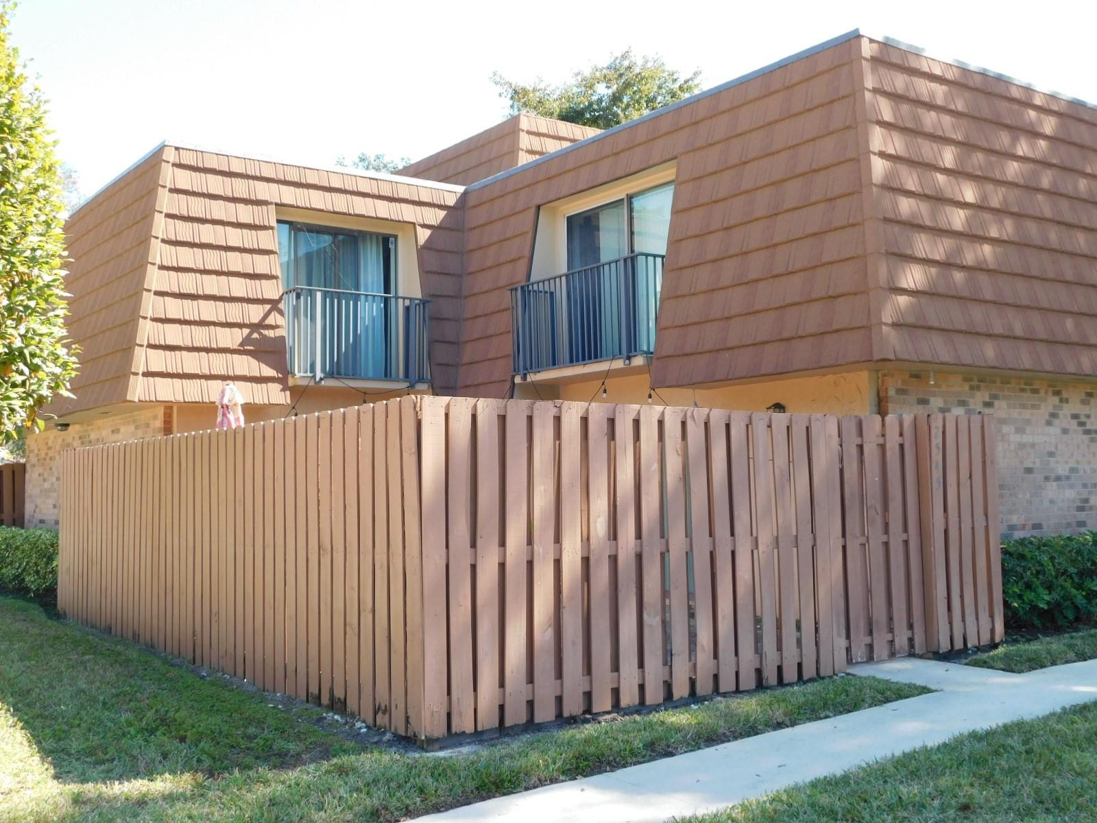 2545 Camelot Court 2545