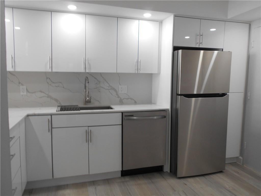 1301 NE MIAMI GARDENS Drive 723W