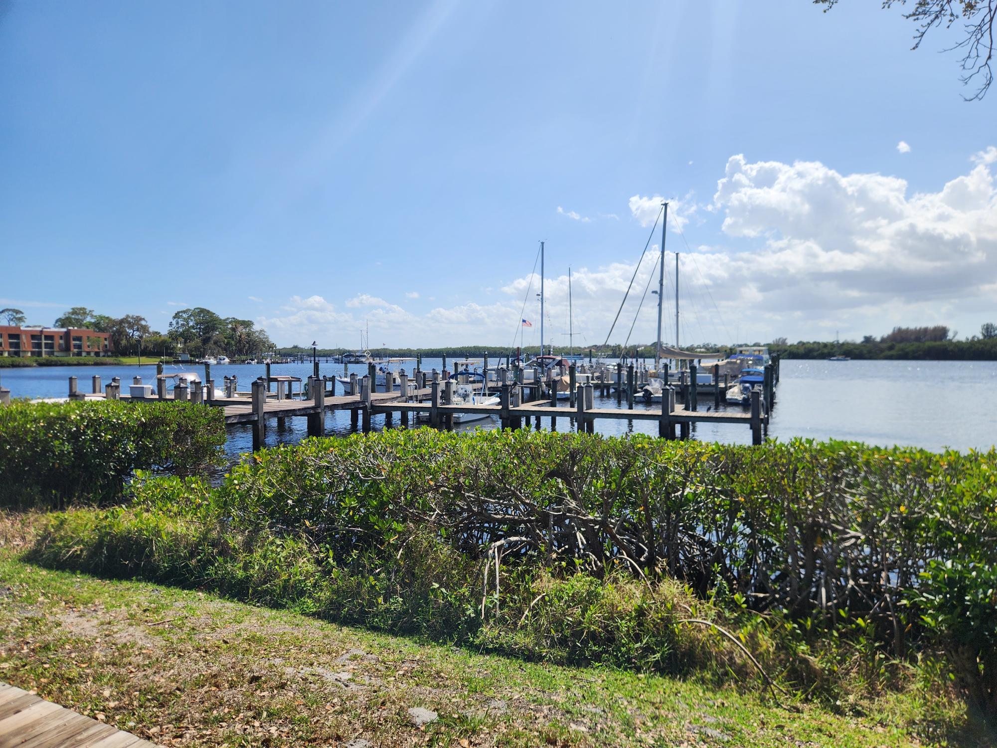 Tarpon Bay Yacht Club - Residential