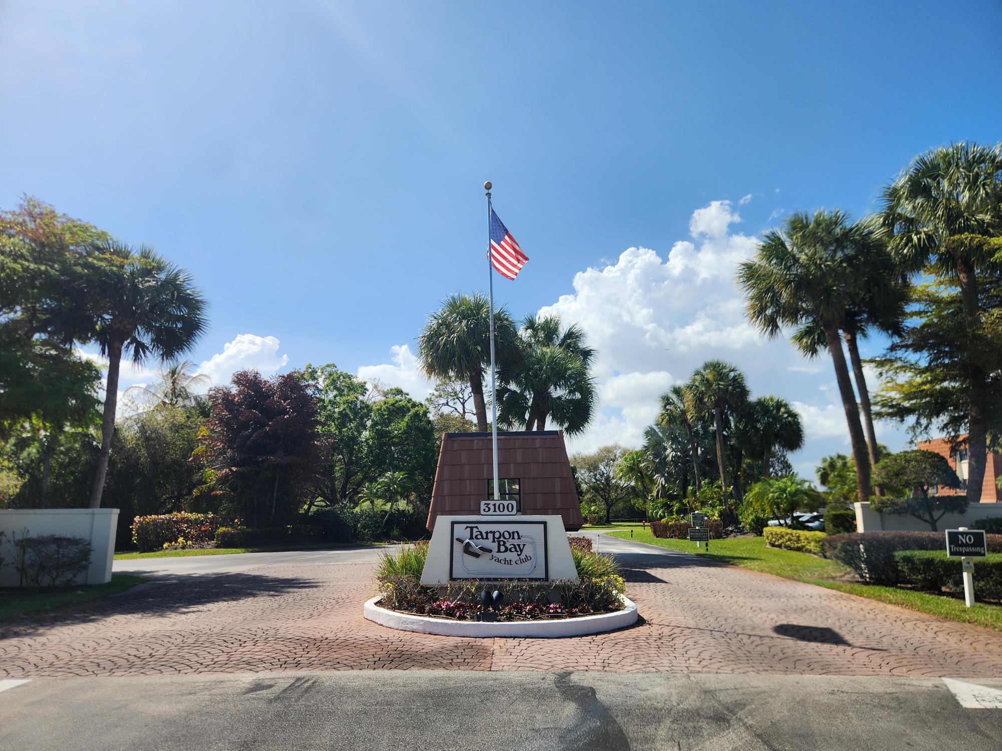 Tarpon Bay Yacht Club - Residential