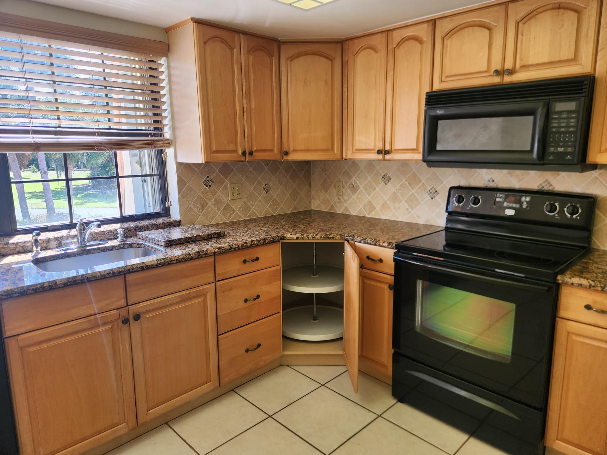 Tarpon Bay Yacht Club - Residential