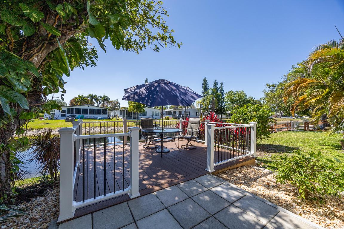 TALLOWWOOD ISLE - Residential