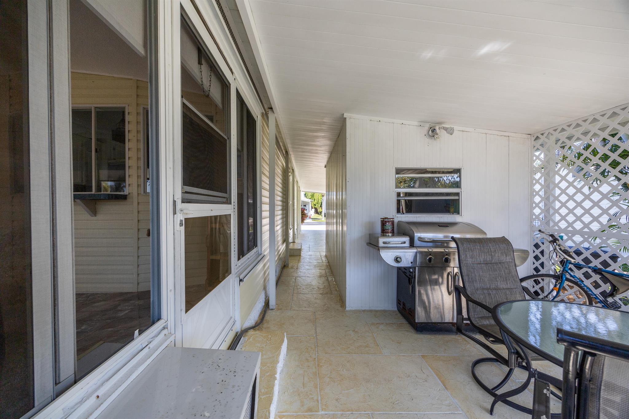 TALLOWWOOD ISLE - Residential