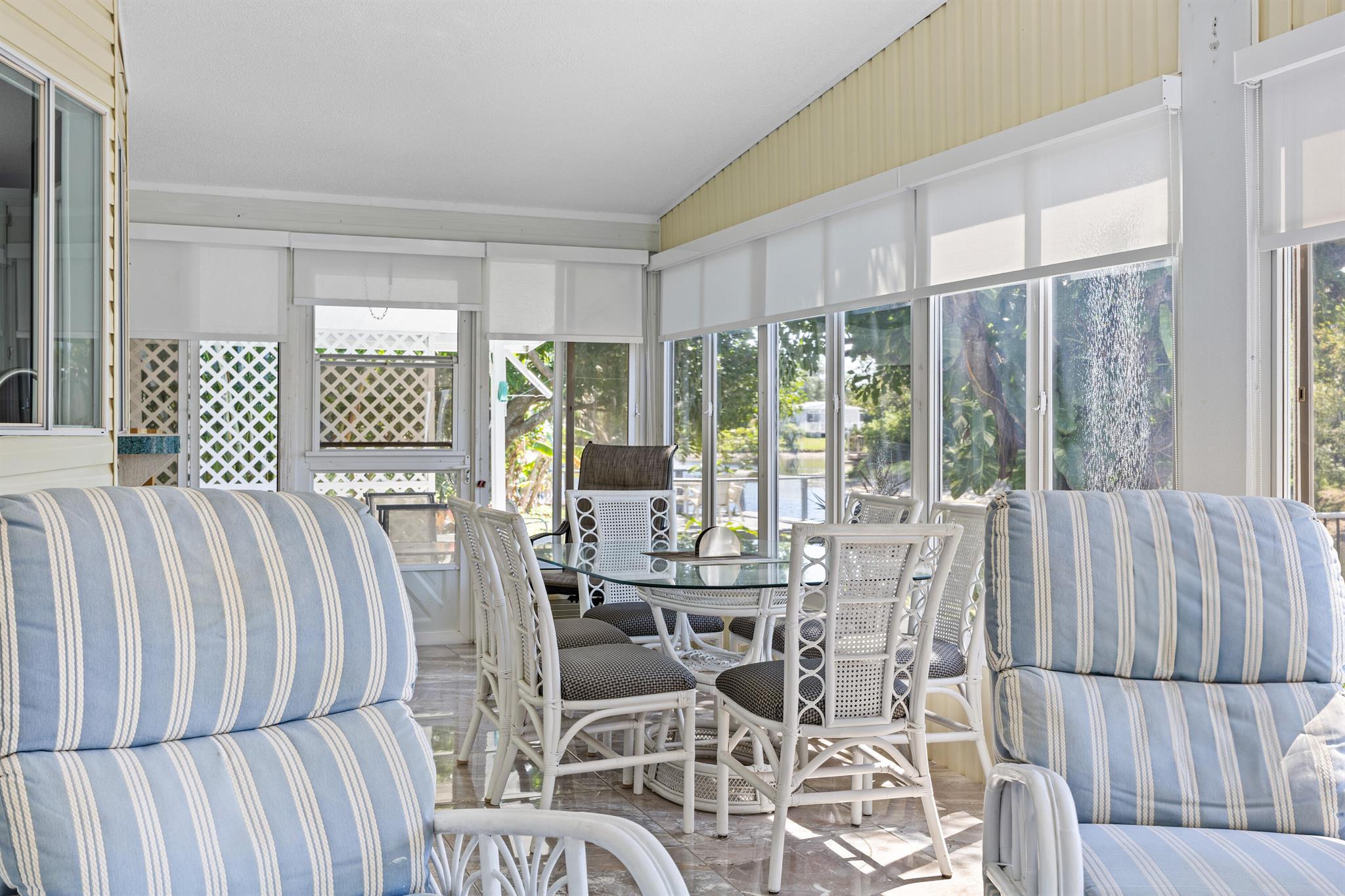 TALLOWWOOD ISLE - Residential