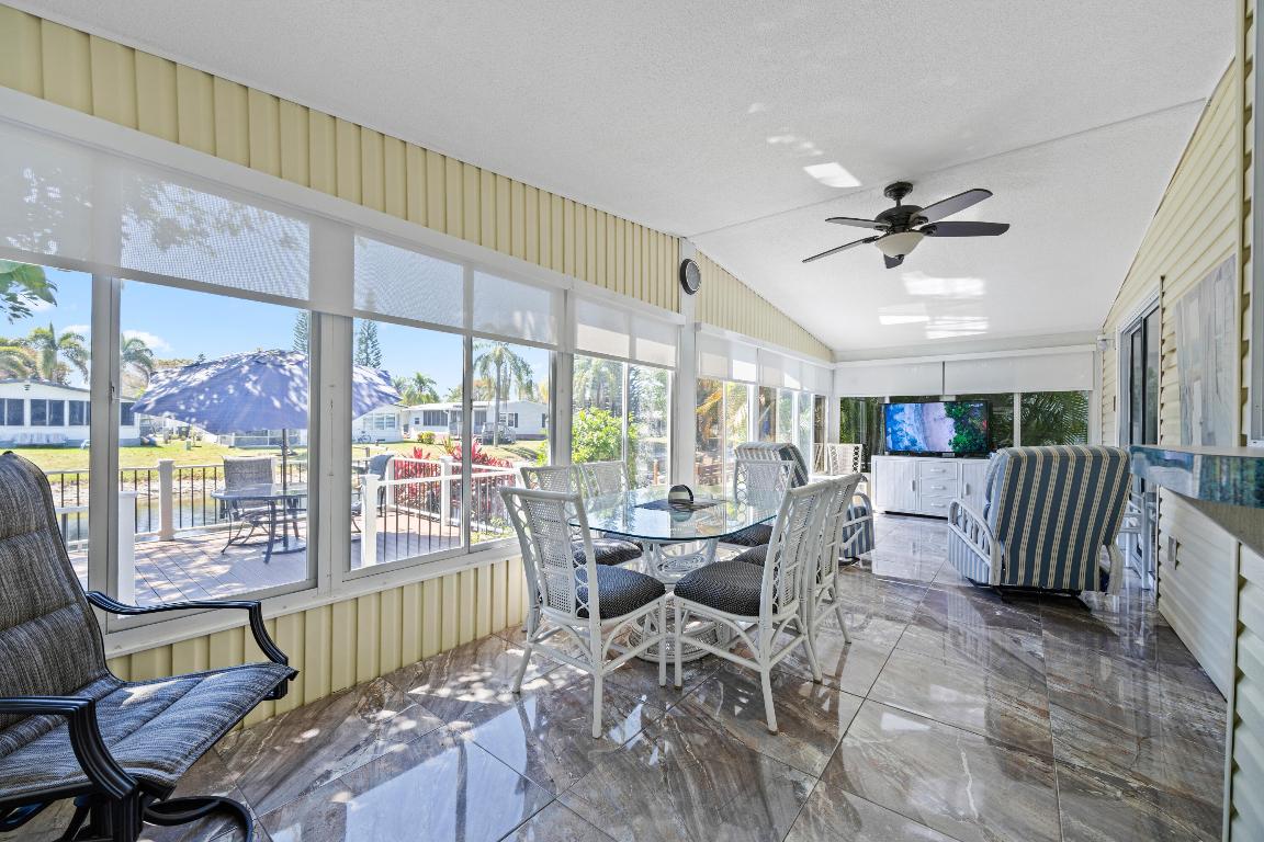 TALLOWWOOD ISLE - Residential