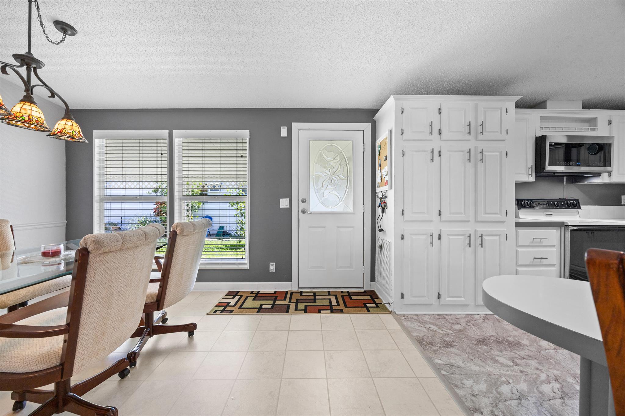 TALLOWWOOD ISLE - Residential