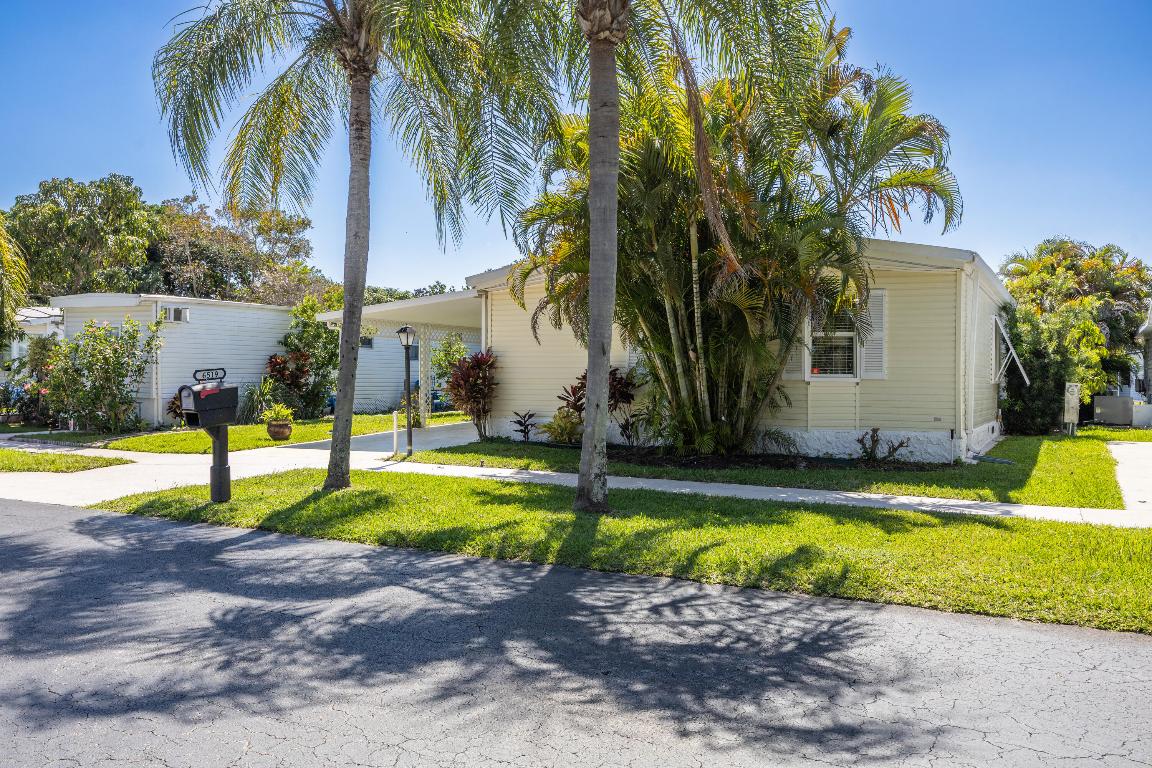 TALLOWWOOD ISLE - Residential