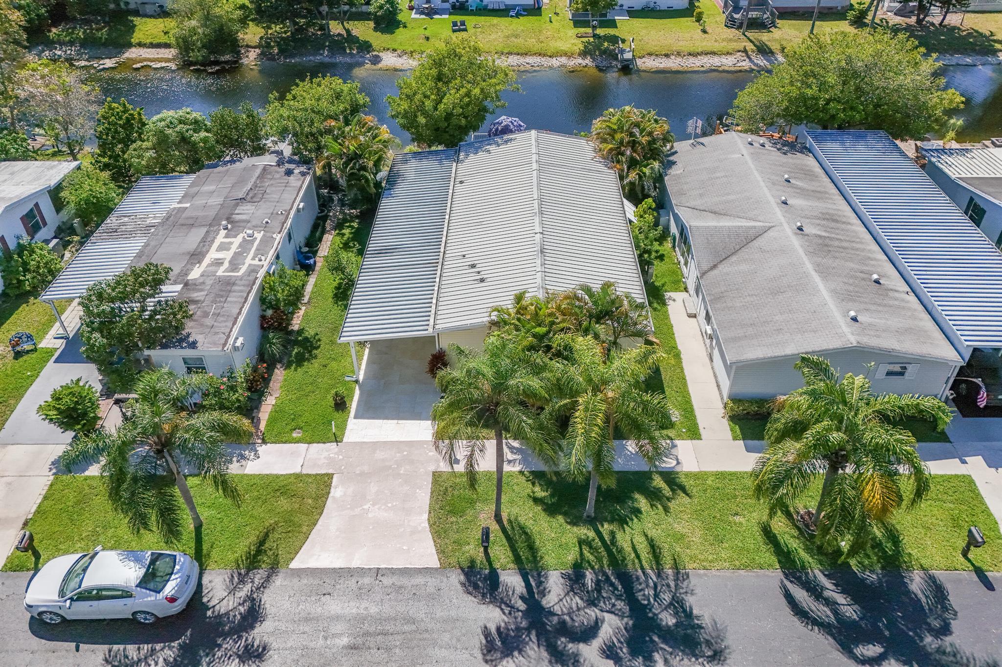 TALLOWWOOD ISLE - Residential