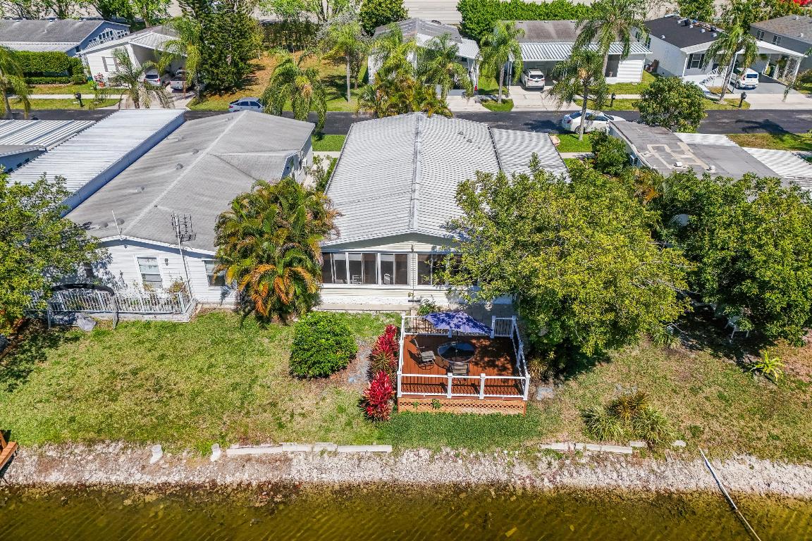 TALLOWWOOD ISLE - Residential