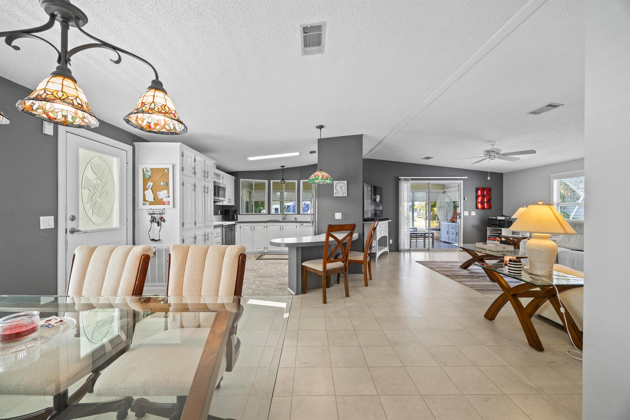 TALLOWWOOD ISLE - Residential