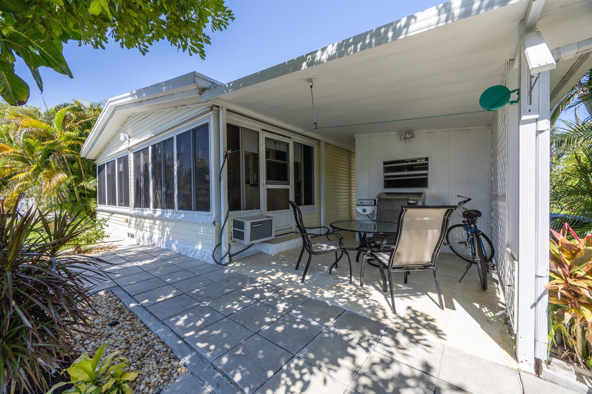 TALLOWWOOD ISLE - Residential